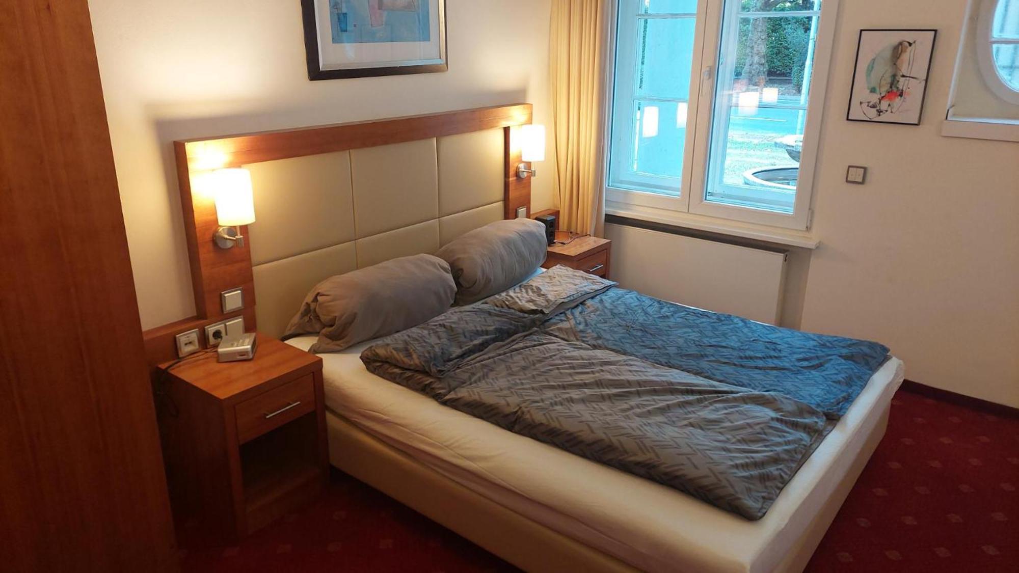 Villa, 24, Dz Apartment Leverkusen
